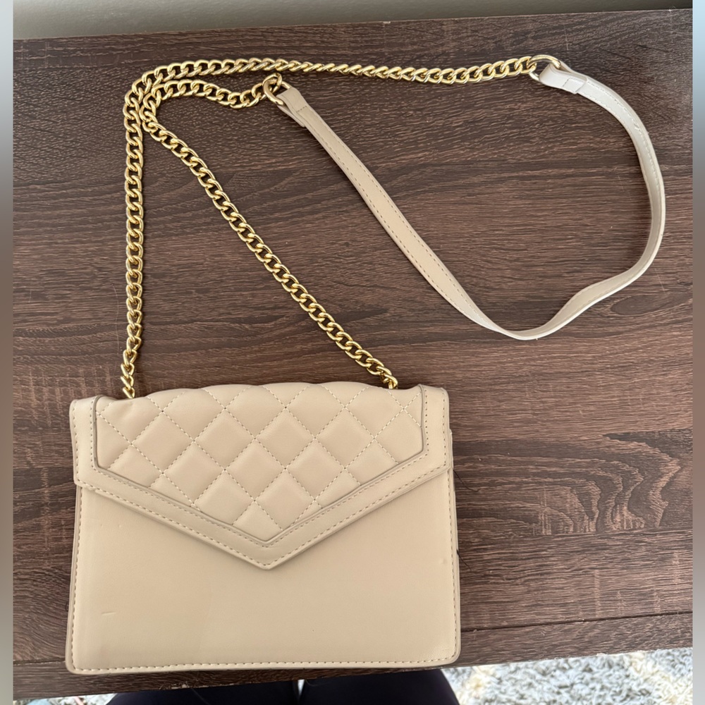 SHEIN Cream and Gold Quilted Crossbody Bag